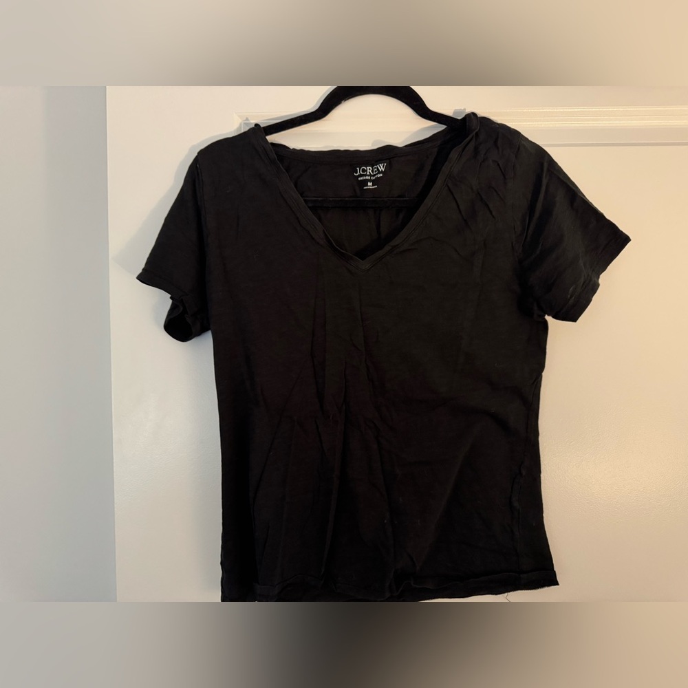 Women’s J. Crew black v-neck tee
